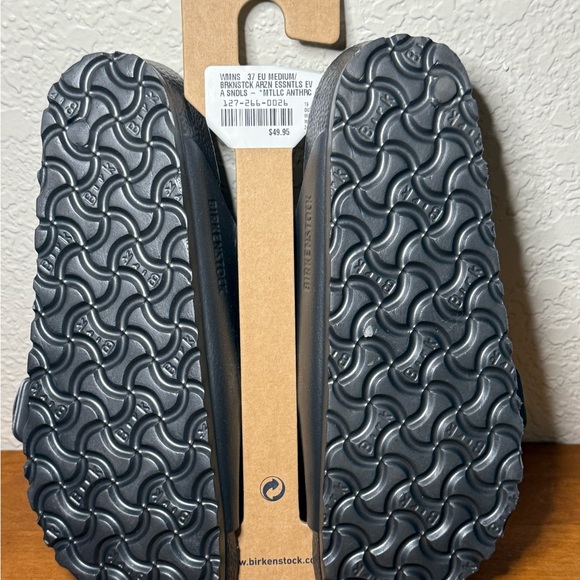 Birkenstock Arizona Sandals in Metallic Anthracite - Picture 4 of 4